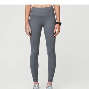 BrandNew Figs underscrub leggings Size M in Quiet Shade Color